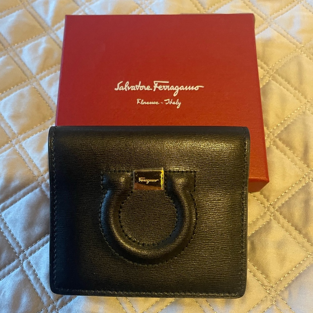 Salvatore Ferragamo black pebbled leather card holder